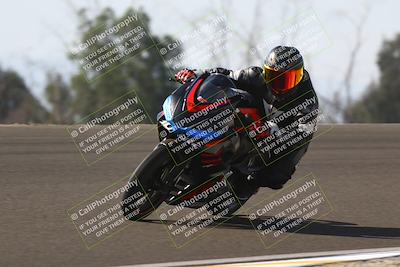 media/Nov-02-2025-Lets Ride (Sun) [[f7a3caa734]]/B Group/1120am (Turn 2 Inside)/